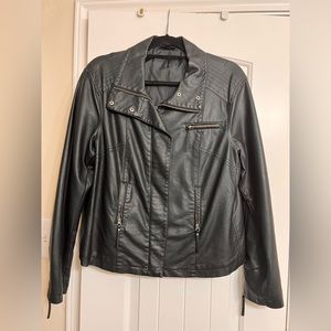 Apt 9 faux leather jacket XL black with silver sippers